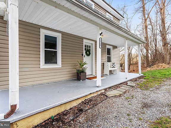 3rd image of 1917 Freeland Rd