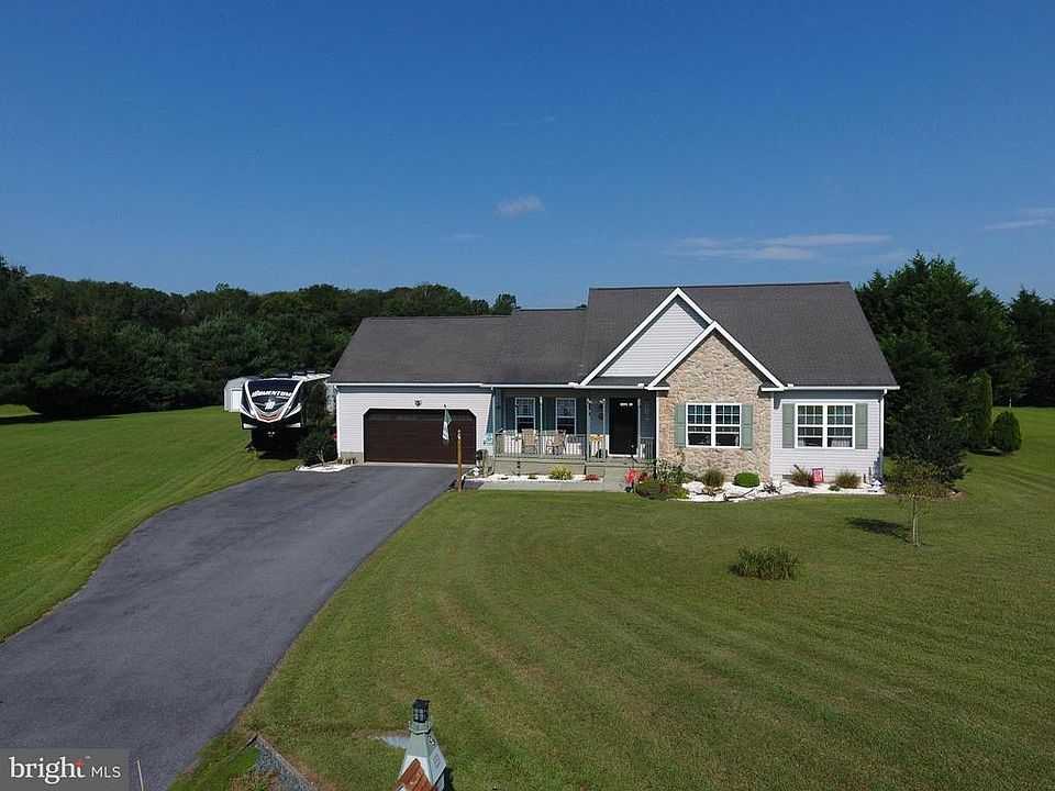 1st image of 408 Highland Dr