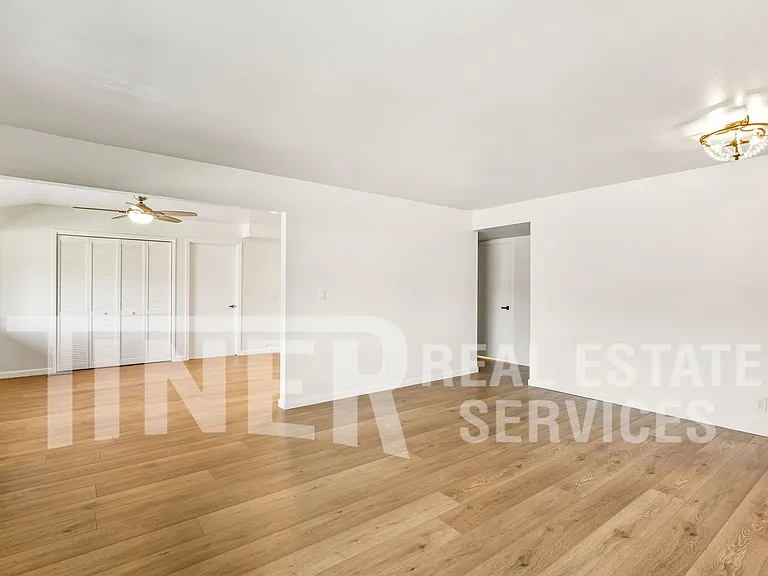 7400 Mooncrest Way — Photo 8