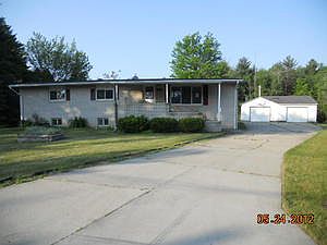 1st image of 300 Estelle Ct