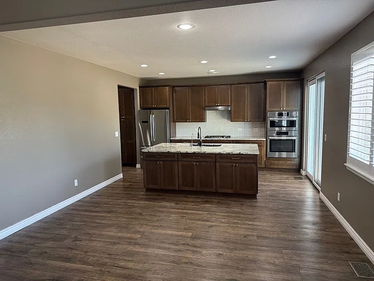 25084 E Pinewood Pl — Photo 5