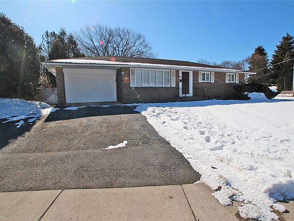 2nd image of 48 Skycrest Dr