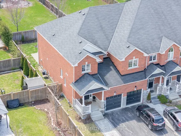 2 Bud Doucette Ct, Uxbridge, ON L9P 0E4