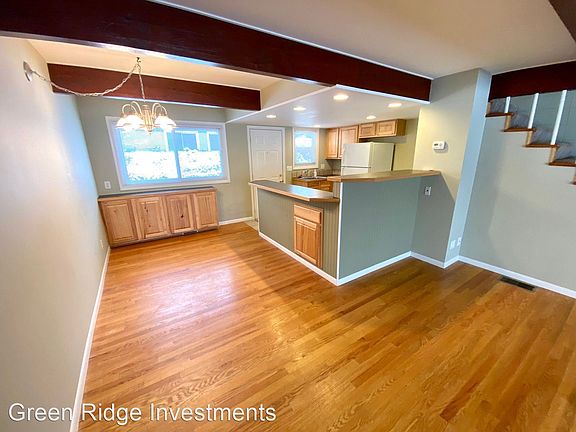 3rd image of 931 Carrier Creek Blvd NE #11763761