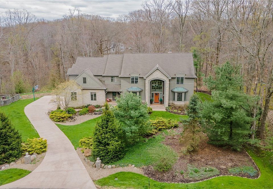 40 Deep Creek Ln, Moreland Hills, OH 44022 | Zillow