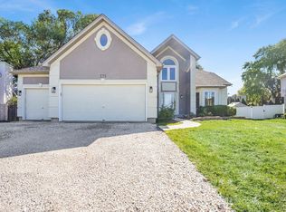 575 Warbler Dr, Bolingbrook, IL 60440