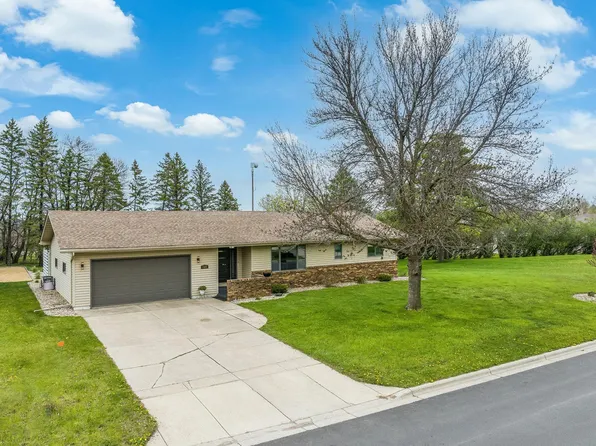1820 Knollwood Dr, Fairmont, MN 56031