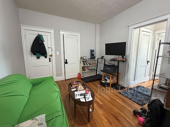 2nd image of 225 Kelton St APT 12
