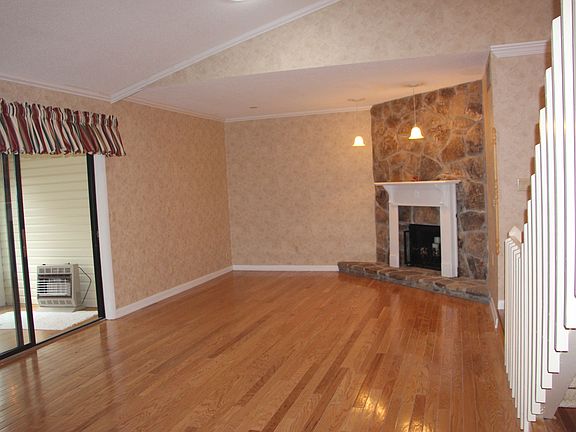 4th image of 7000 Big Horn Dr APT D22
