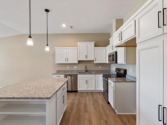 3rd image of 628 Crescent Lndg #4-302