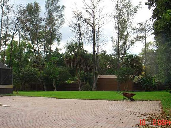 3rd image of 7167 NW 62nd Ter