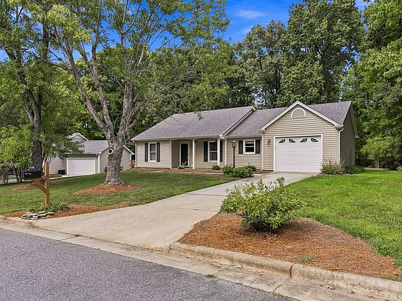 2nd image of 3506 Park Hill Dr
