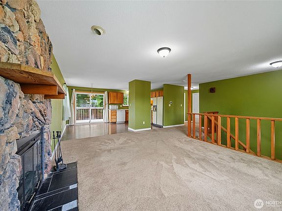 5th image of 1419 SE Independence Drive