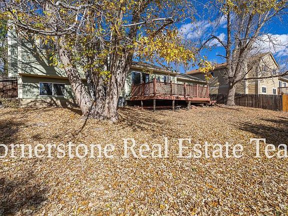 3rd image of 5225 W Old Farm Cir