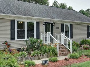 540 Waters Rd, Chesapeake, VA 23322