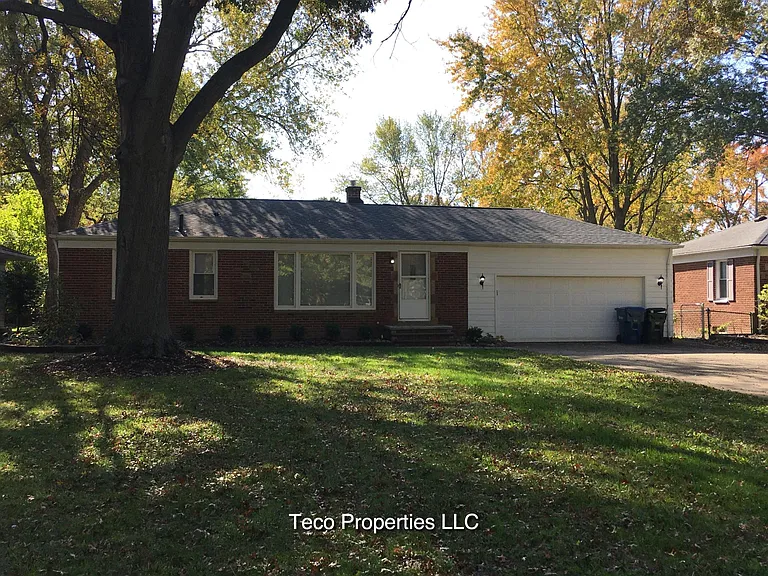37845 Lorie Blvd — Photo 1