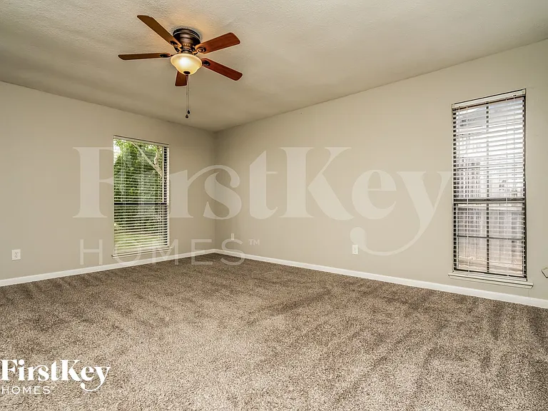 5276 Sherman Dr — Photo 9