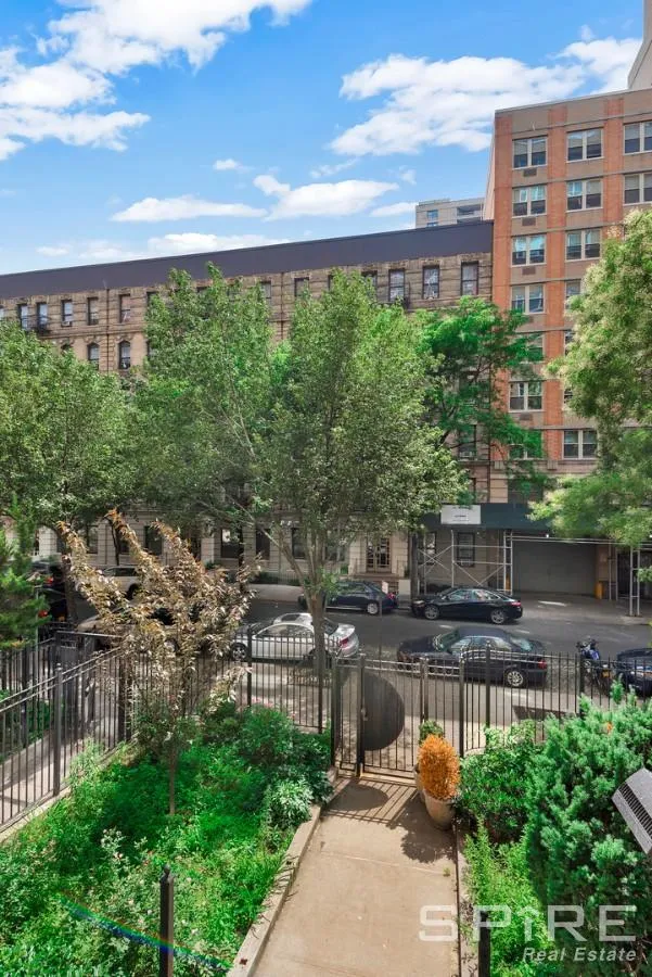 1270 Fifth Avenue 2L in Upper Carnegie Hill, Manhattan StreetEasy