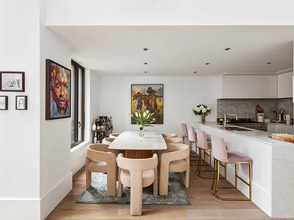 429 Kent Avenue image 2 of 10