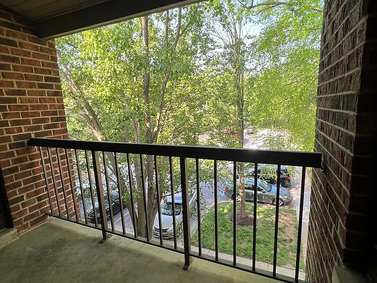 18130 Chalet Dr #303 — Photo 3