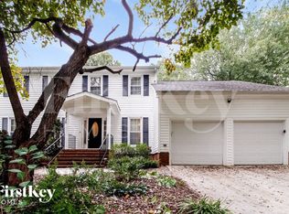 3315 Quaker Run Dr, Greensboro, NC 27410