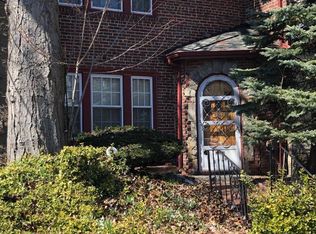 2918 166th St, Flushing, NY 11358