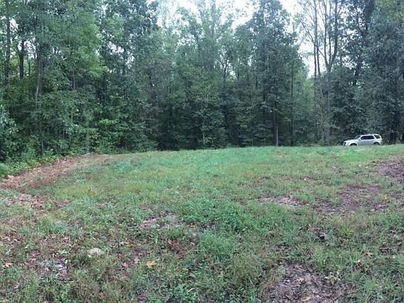 4th image of Larkins Mill Ln