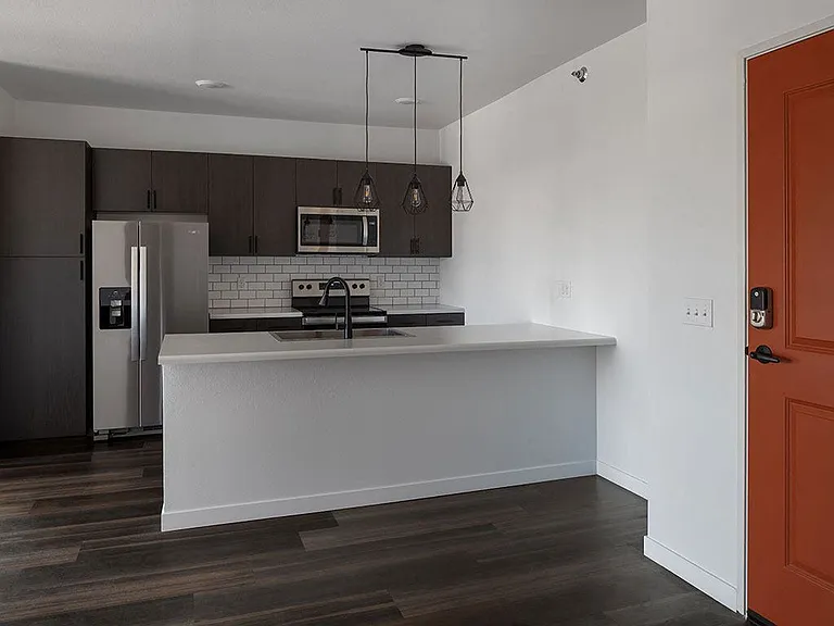 The Landing at 1001 NP — Photo 44