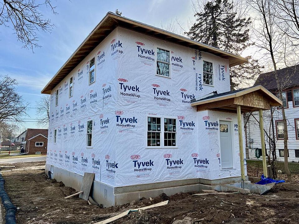 1st image of 3677 East Carpenter AVENUE