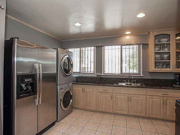 4th image of 1632 W 109th Pl