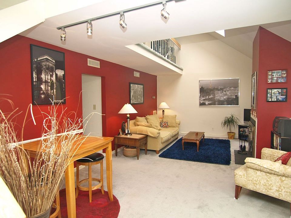 Dramatic 2-level Living rm.