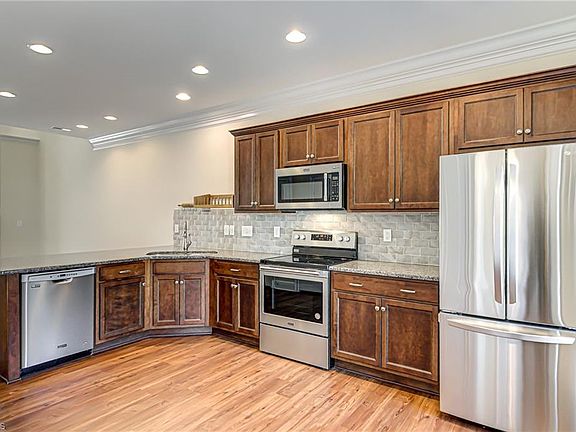 4th image of 6 Pisgah Forest Cir