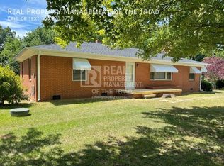 1516 Baker Rd, High Point, NC 27263