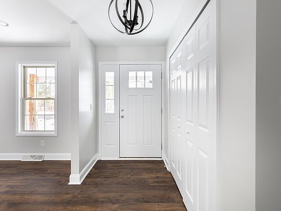 2nd image of 3538 Gladys Rd