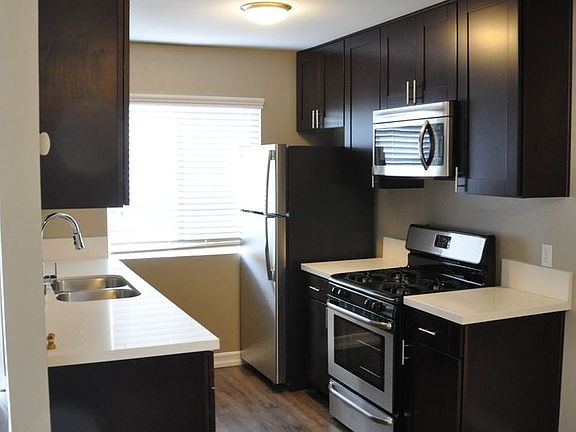 2nd image of 5502 Adelaide Ave APT 7