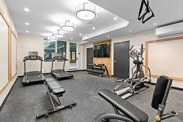 Rented by Leasing Management LLC | media 7