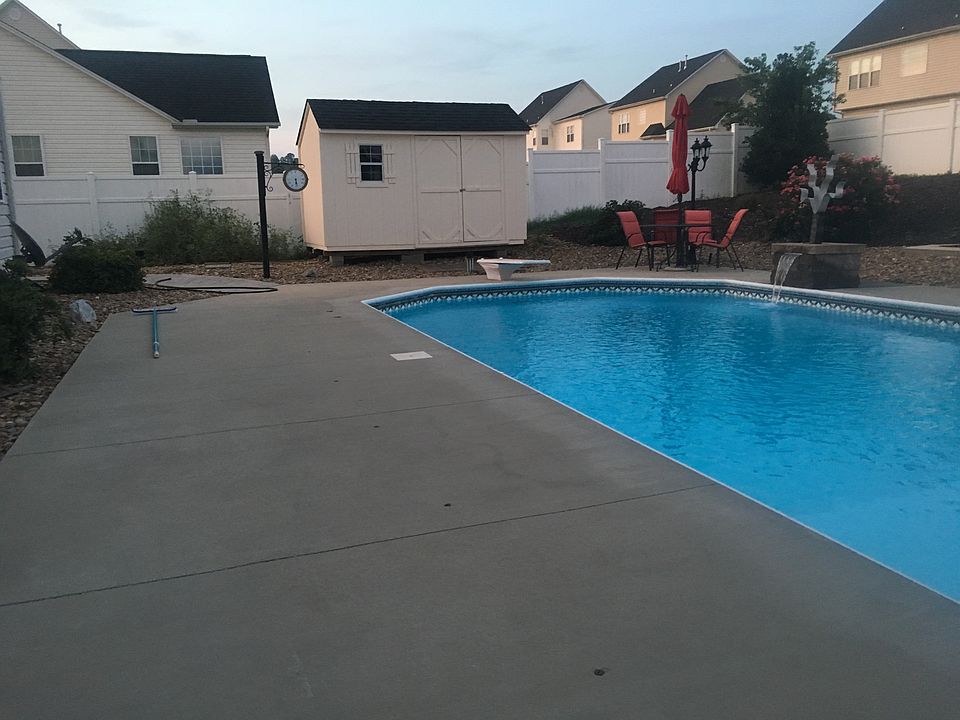 1st image of 4025 Hereford Ln