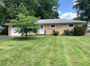 5128 White River St, Greenwood, IN 46143