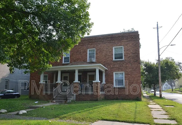 1301 E 12th St #2 — Photo 14