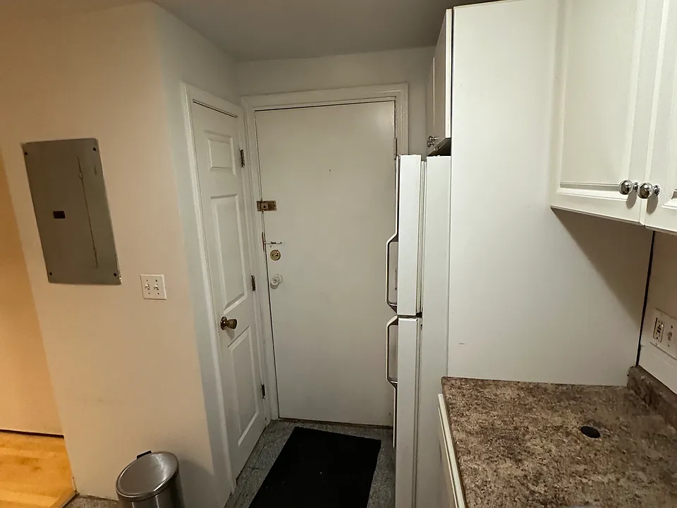 9 Commonwealth Ct #2