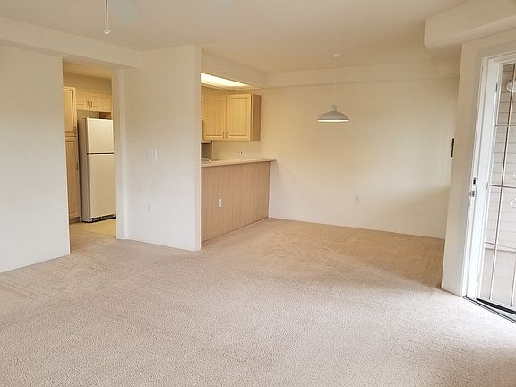 4th image of 92-1467 Aliinui Dr #21-B