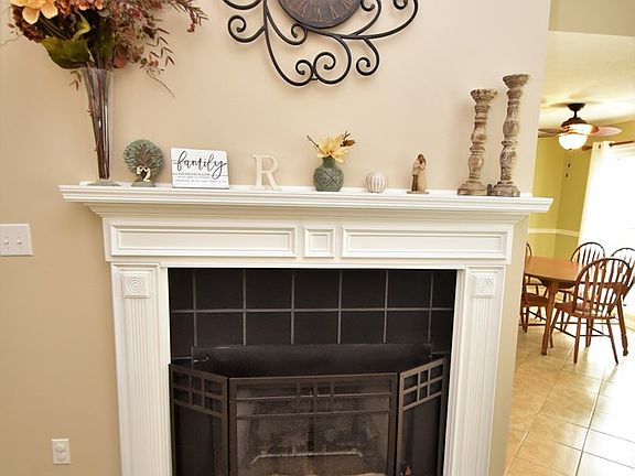 5th image of 609 Greenwich Dr