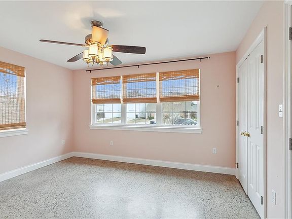 5th image of 6748 Bellaire Dr