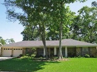 880 Wisteria Dr, Beaumont, TX 77706