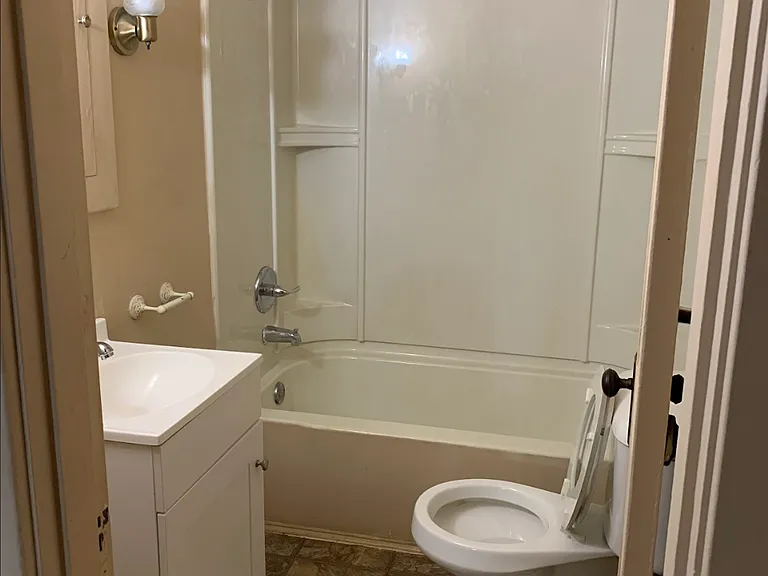 3505 Wayne Ave #3505 — Photo 5