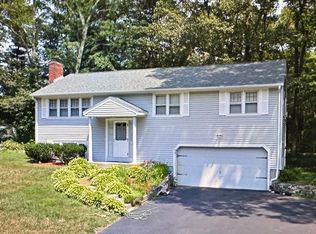 98 Sunset Dr, Northborough, MA 01532
