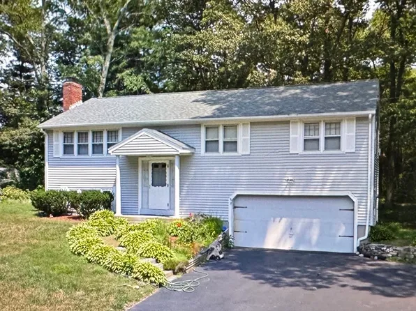 98 Sunset Dr, Northborough, MA 01532