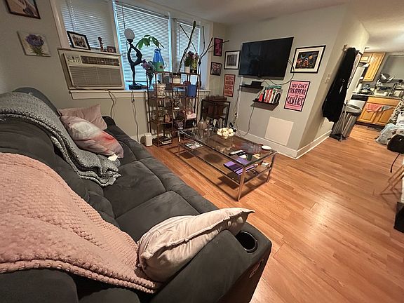 5th image of 2254 Bryn Mawr Ave #L2