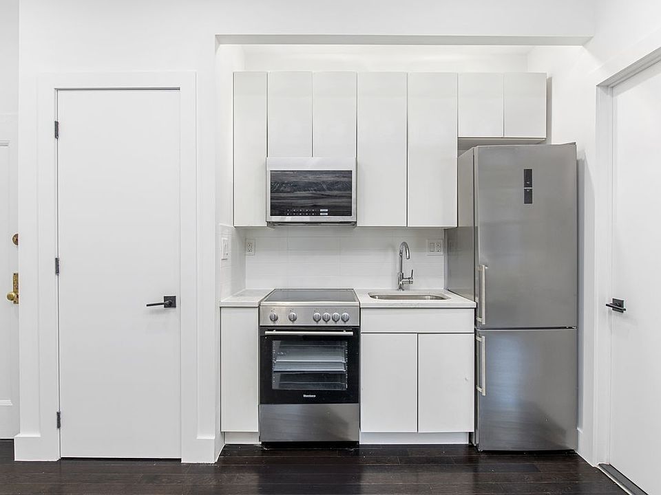 1st image of 217 E 4th St #44
