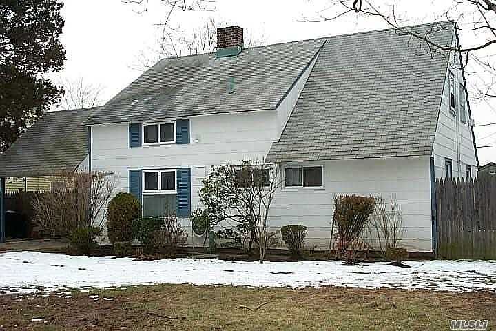 1st image of 18 Tallow Ln